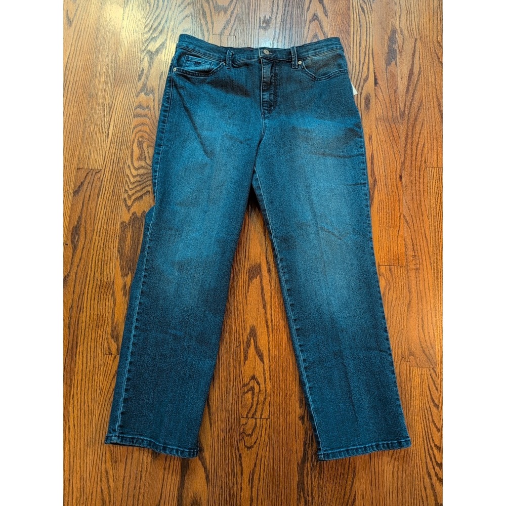 Gloria Vanderbilt Amanda Tapered Stretch Jeans 14 PETITE SHORT Slimming Med Wash